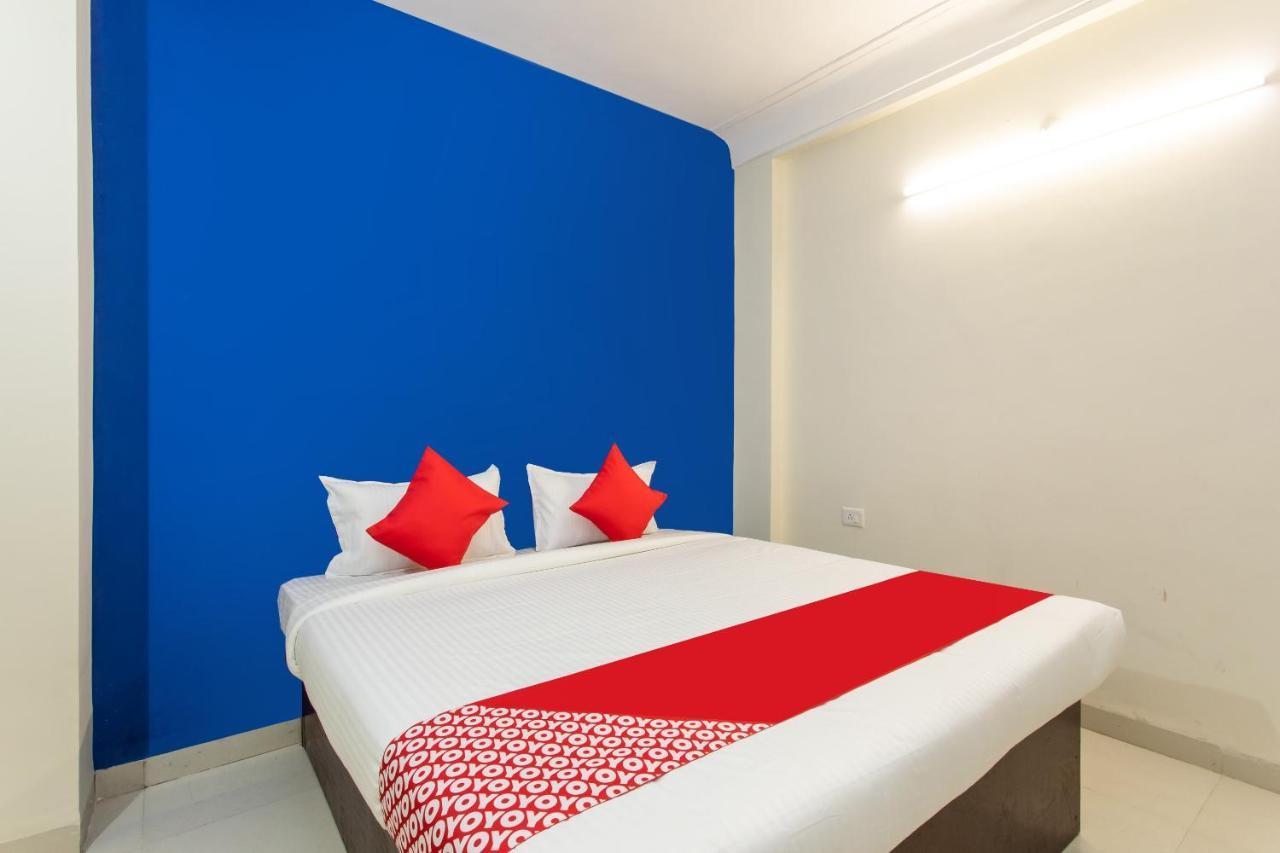 אינדורה Oyo 27862 Hotel Brooklyn מראה חיצוני תמונה
