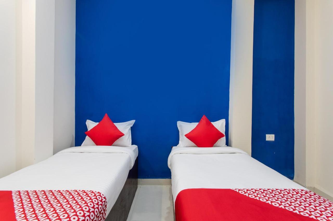 אינדורה Oyo 27862 Hotel Brooklyn מראה חיצוני תמונה