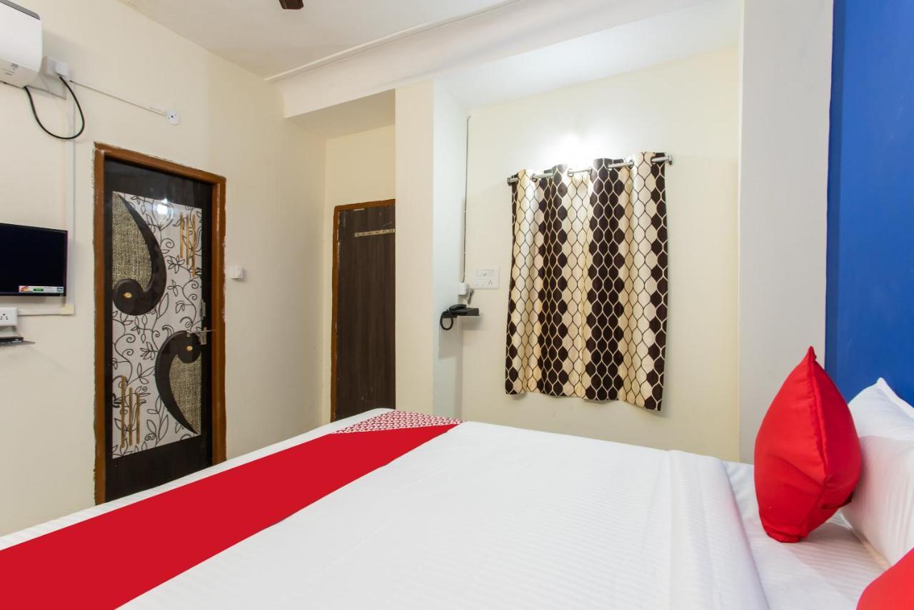 אינדורה Oyo 27862 Hotel Brooklyn מראה חיצוני תמונה