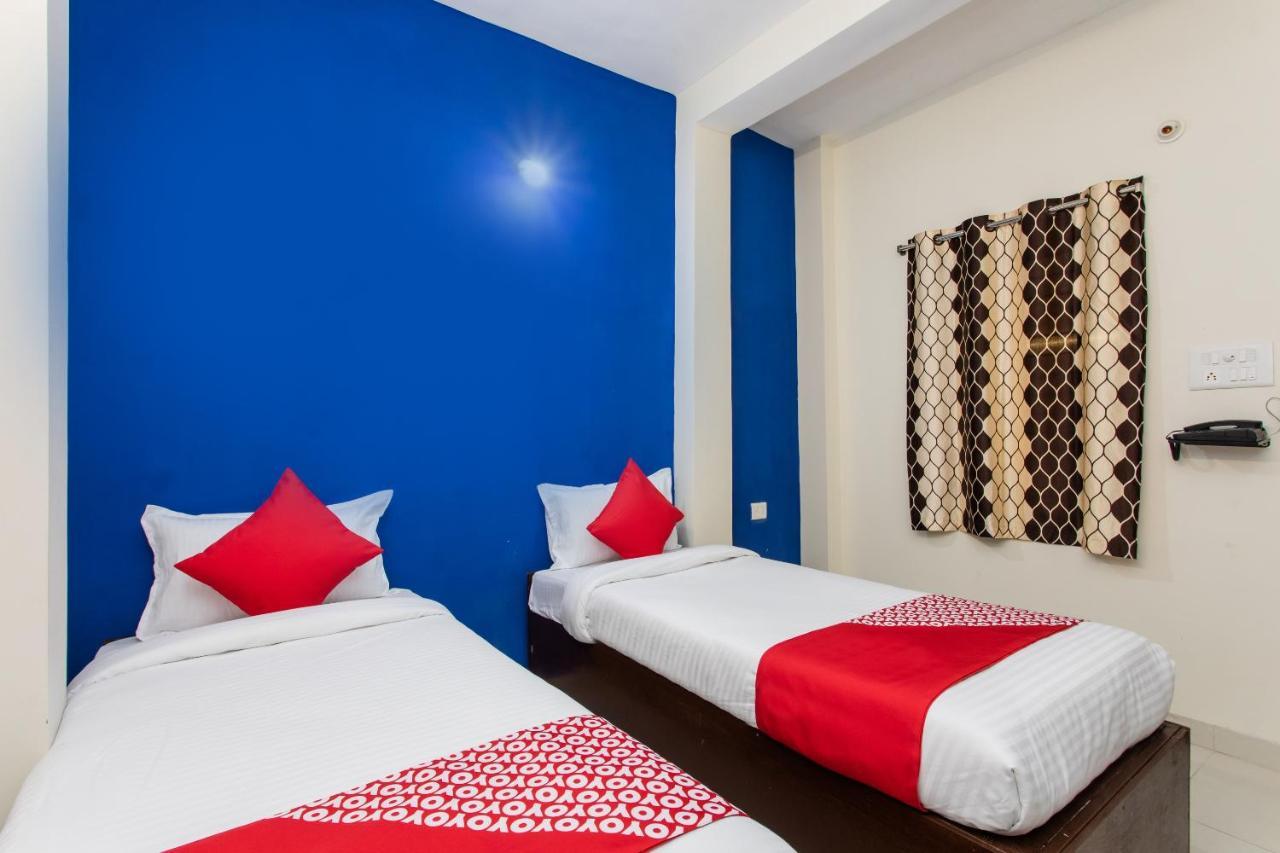 אינדורה Oyo 27862 Hotel Brooklyn מראה חיצוני תמונה