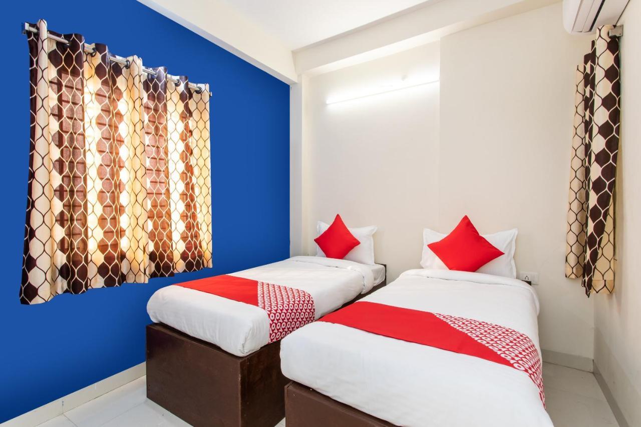 אינדורה Oyo 27862 Hotel Brooklyn מראה חיצוני תמונה