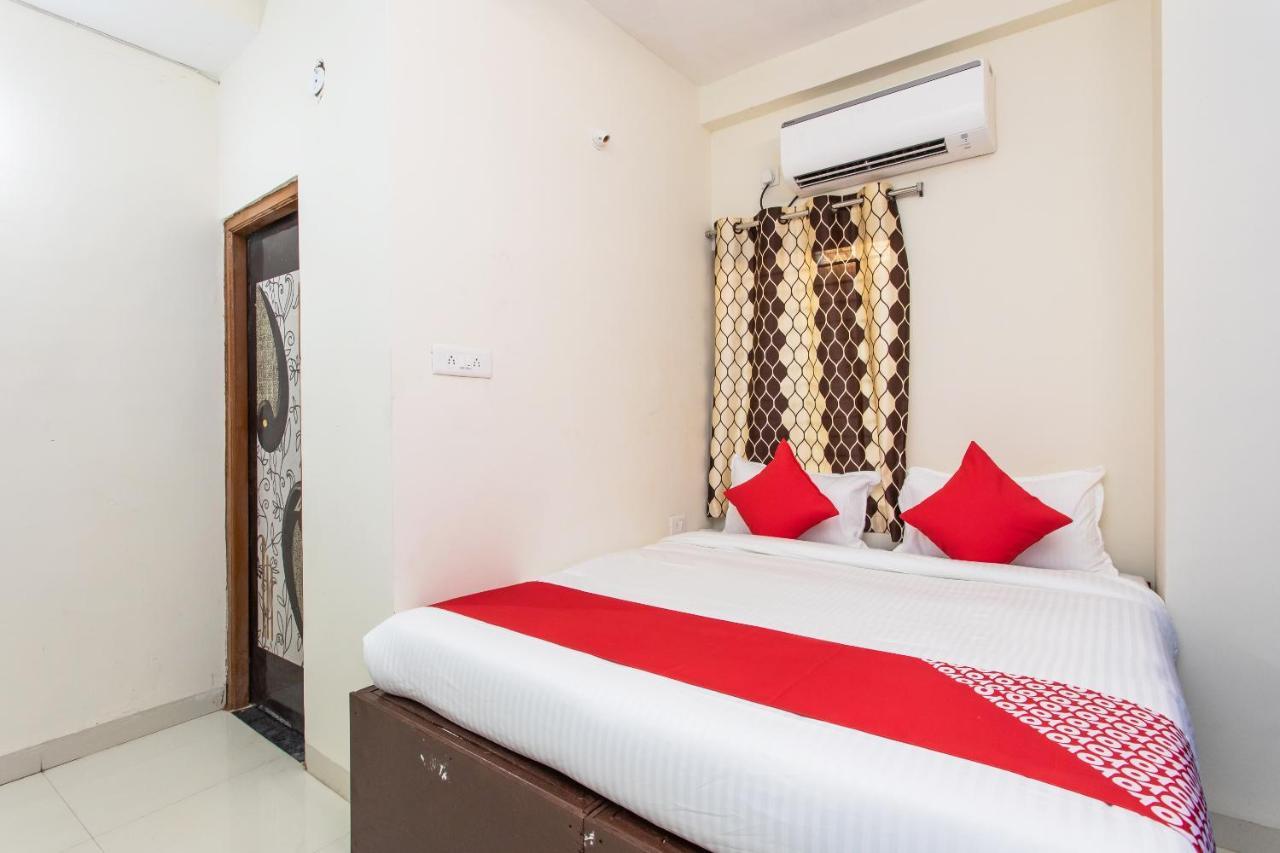 אינדורה Oyo 27862 Hotel Brooklyn מראה חיצוני תמונה